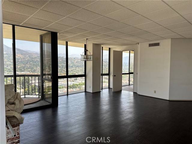 Glendale, CA 91206,222 Monterey Road #1502