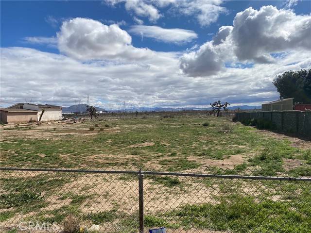 Adelanto, CA 92301,0 Bellflower