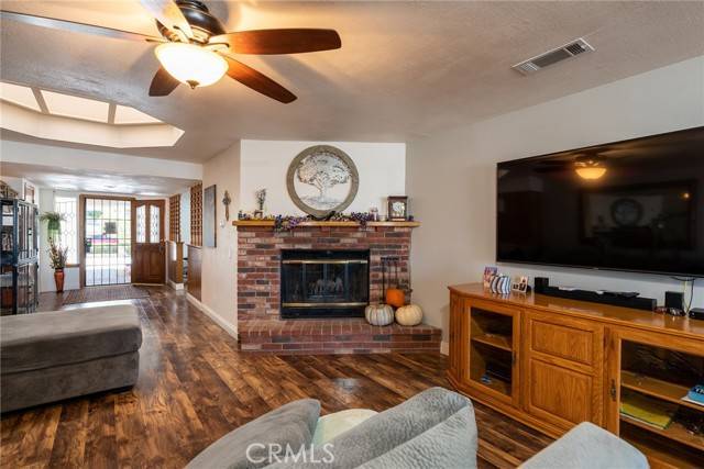 Victorville, CA 92395,12865 Autumn Leaves Drive