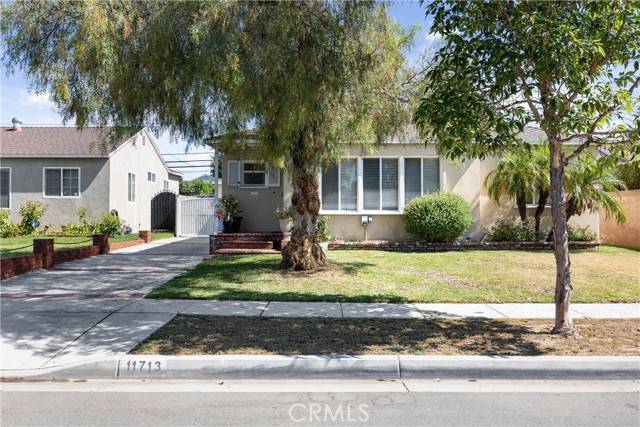 Santa Fe Springs, CA 90670,11713 Parkmead Street