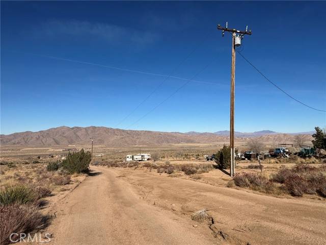 Apple Valley, CA 92308,21 Luna Mountain