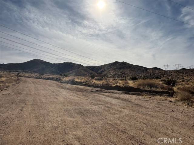 Apple Valley, CA 92308,21 Luna Mountain