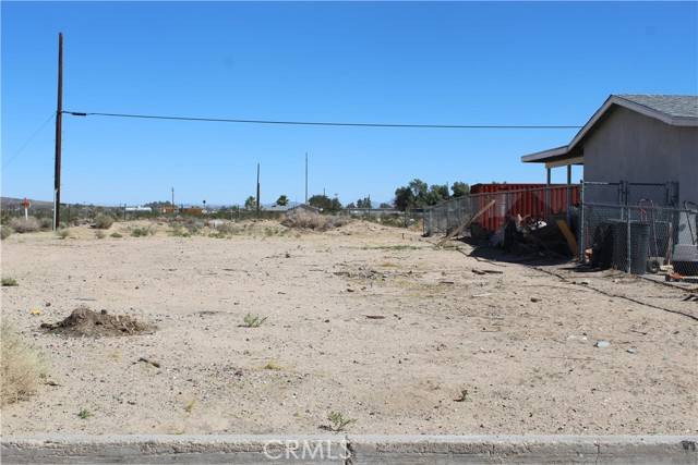 Yermo, CA 92398,11 Dividing Line