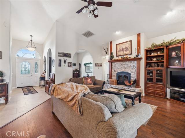 Pinon Hills, CA 92372,8446 Icicle Drive