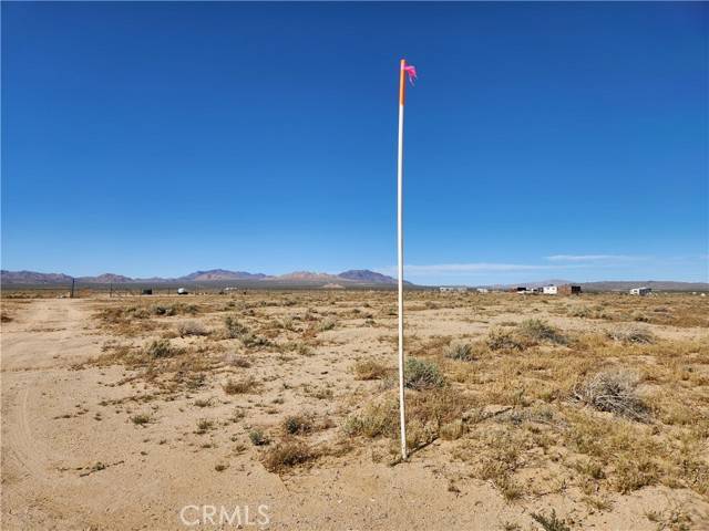 Lucerne Valley, CA 92356,2 Hobart