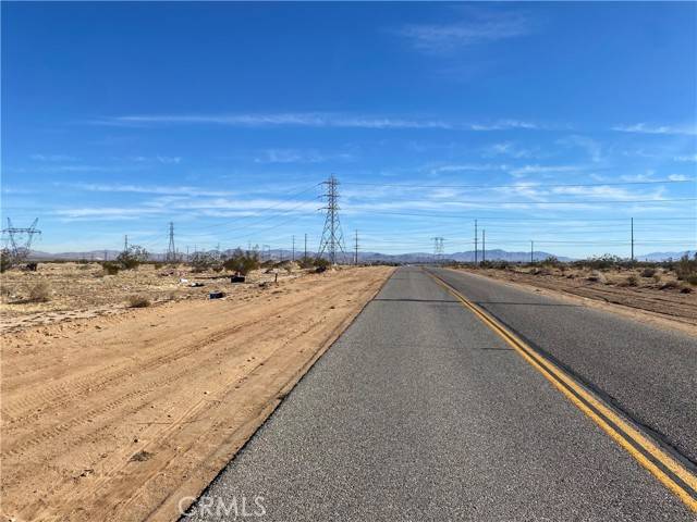 Adelanto, CA 92301,0 Holly Rd