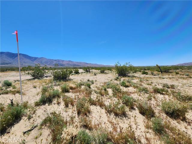 Lucerne Valley, CA 92356,2 Foothill