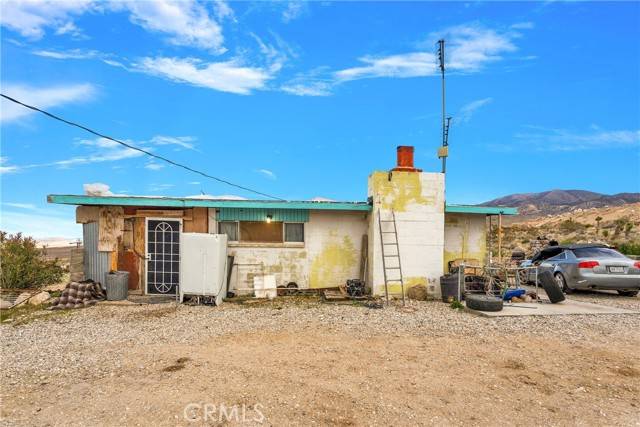 Lucerne Valley, CA 92356,6757 Meehlies Road