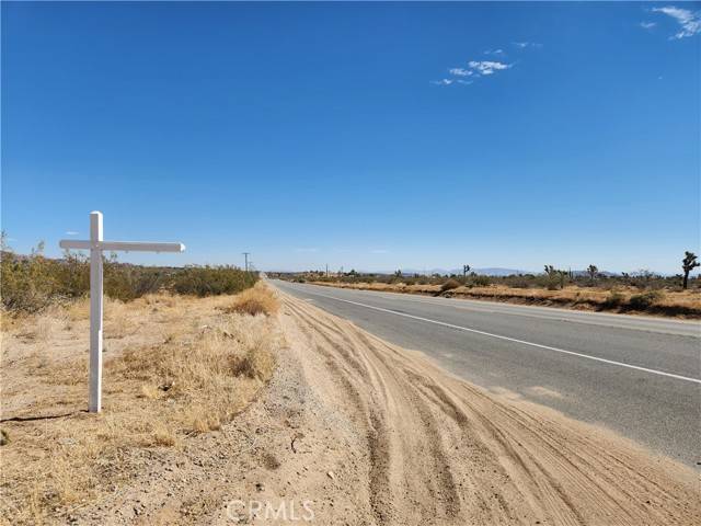 Yucca Valley, CA 92285,1901 Old Woman Springs