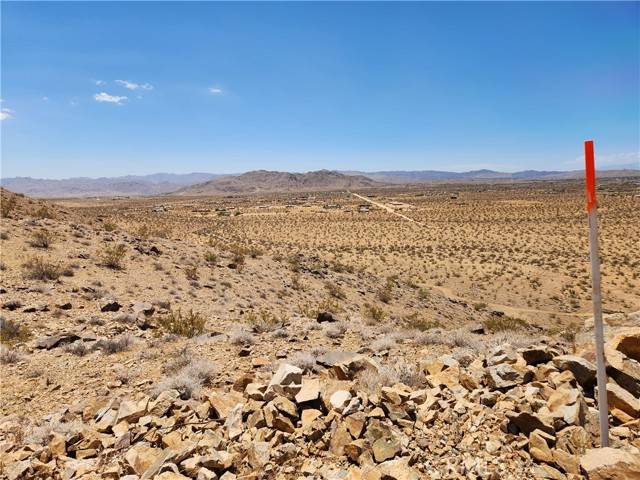 Joshua Tree, CA 92252,10 Moonlight Mesa