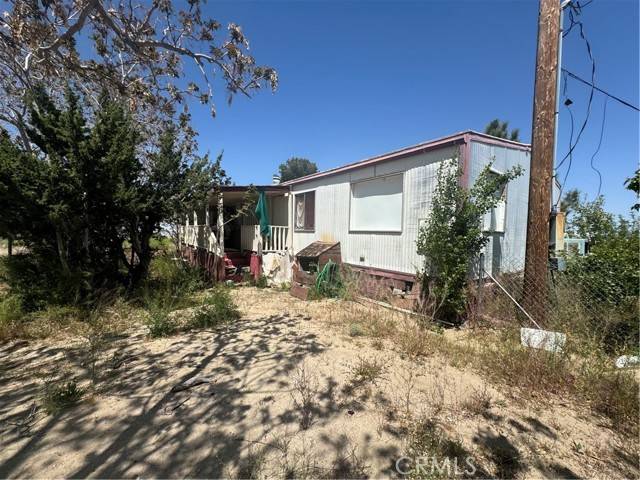 Phelan, CA 92371,9944 Clovis Road