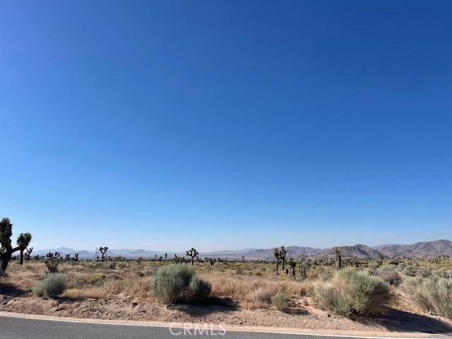 Apple Valley, CA 92308,24352 Ocotillo