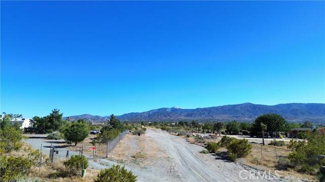 Pinon Hills, CA 92372,11 Evergreen