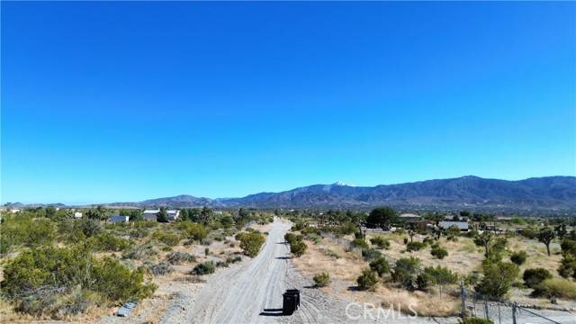 Pinon Hills, CA 92372,11 Evergreen