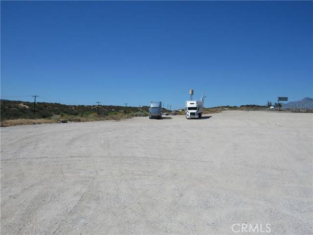 Hesperia, CA 92344,5940 Mariposa