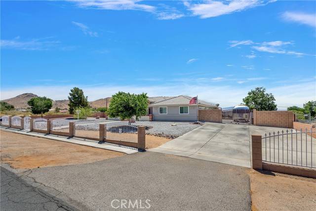 Apple Valley, CA 92307,16285 Wintun Road