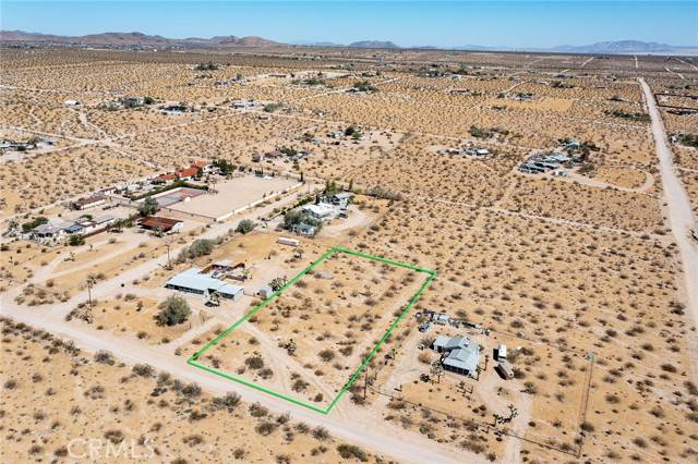 Joshua Tree, CA 92252,62044 Golden
