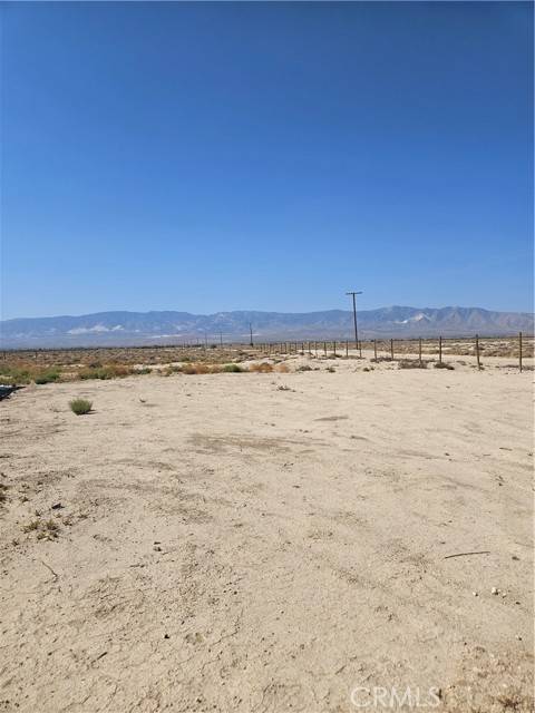 Lucerne Valley, CA 92356,0 Locust