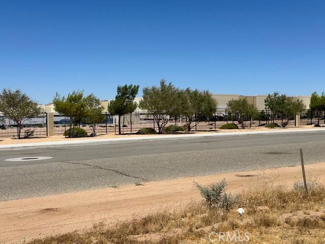 Apple Valley, CA 92307,0 Navajo