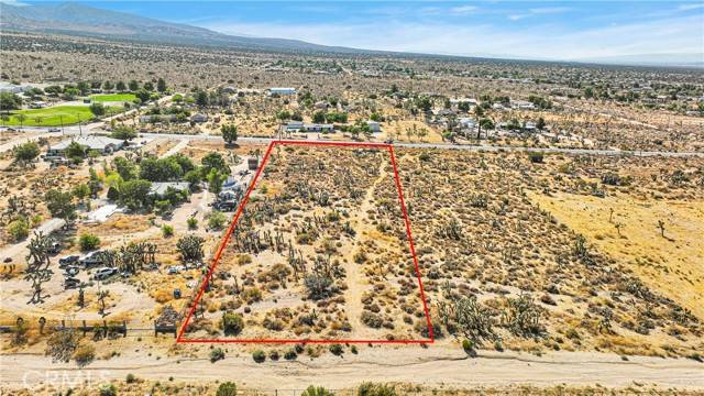 Pinon Hills, CA 92372,0 Oasis