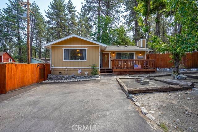 Wrightwood, CA 92397,5889 Walnut Street