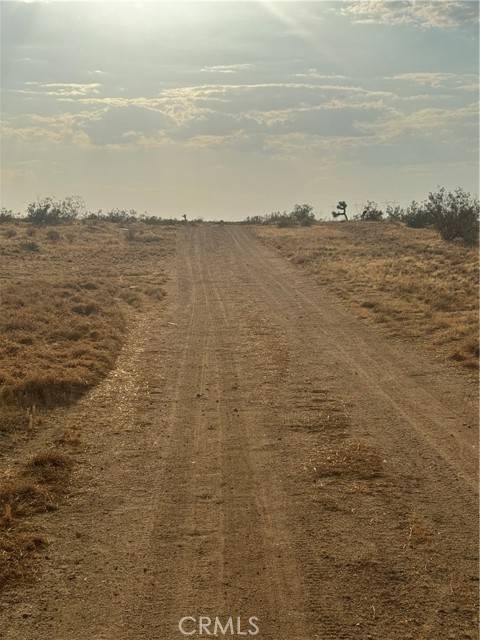 Adelanto, CA 92301,0 La Paz