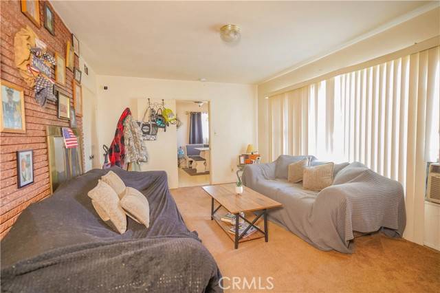 Rialto, CA 92376,942 N Encina Avenue