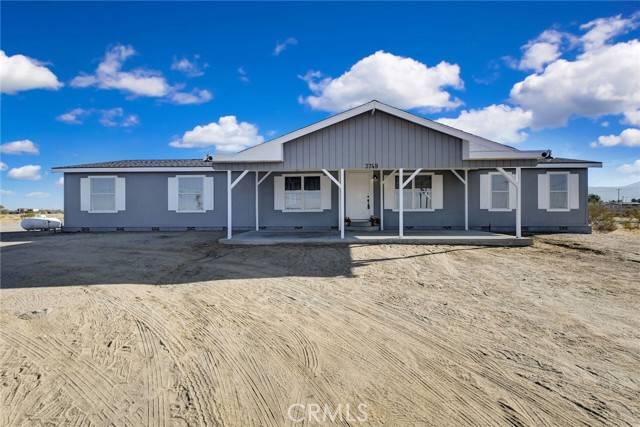 Phelan, CA 92371,3749 South Street