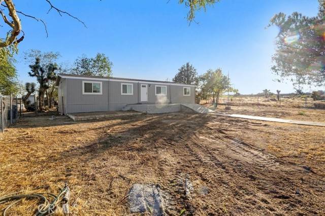 Phelan, CA 92371,8969 Hollister Road