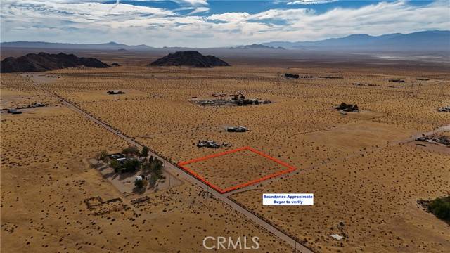 Lucerne Valley, CA 92356,709 Waalew