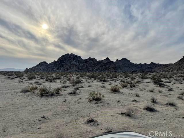 Lucerne Valley, CA 92356,0 -Peffer Lane