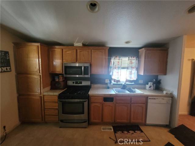 Apple Valley, CA 92307,20843 Waalew #C43