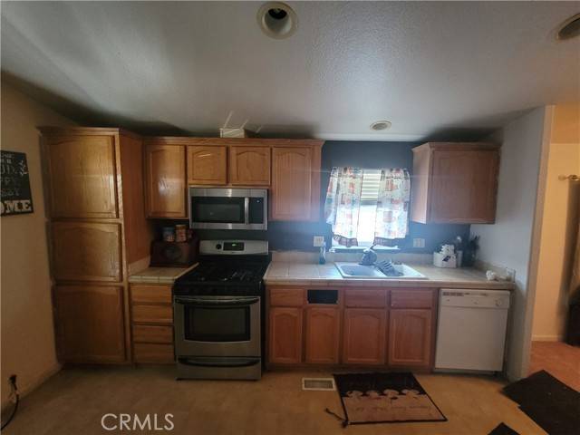 Apple Valley, CA 92307,20843 Waalew #C43