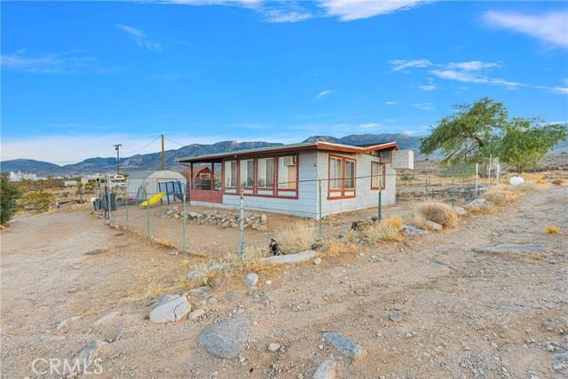 Lucerne Valley, CA 92356,32623 Powerline Road