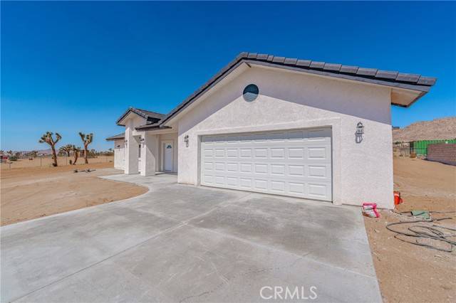 Apple Valley, CA 92307,23650 Pala Lane