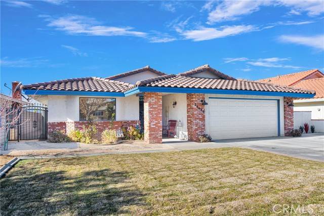 Helendale, CA 92342,26688 Blue Water Road