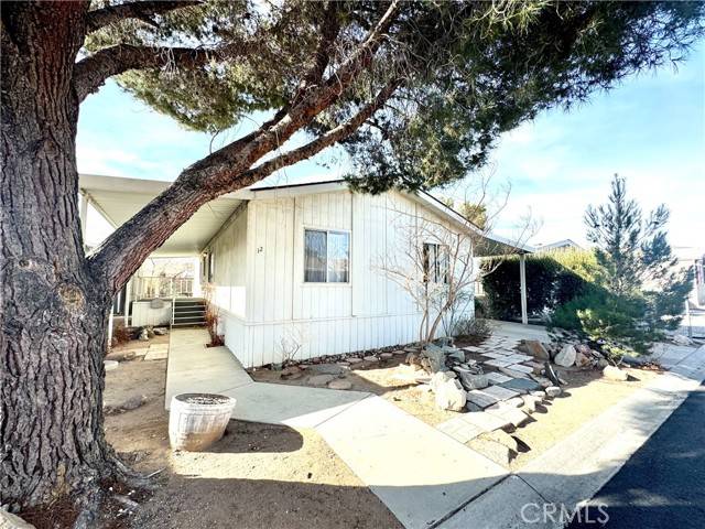 Apple Valley, CA 92307,20843 Waalew rd #12