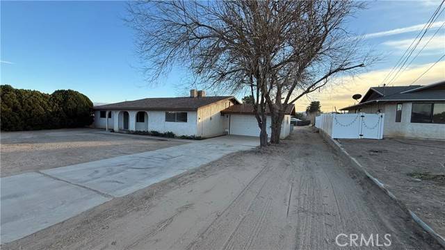 Hesperia, CA 92345,16785 Elm Street