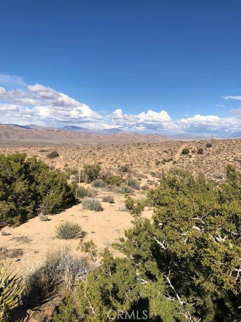 Apple Valley, CA 92308,26633 Santa Rosa