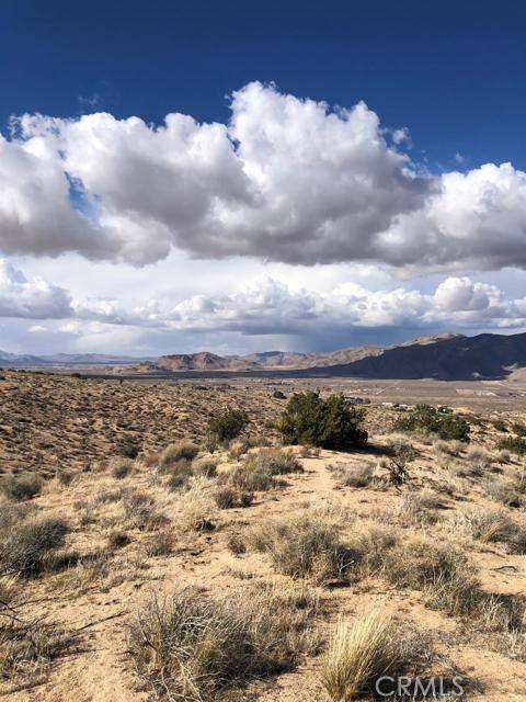 Apple Valley, CA 92308,26635 Santa Rosa