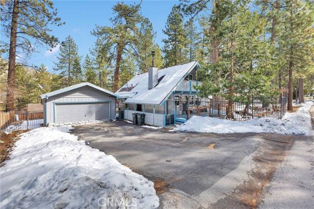 Wrightwood, CA 92397,1386 Helen Street