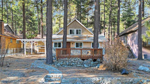 Wrightwood, CA 92397,1329 Helen Street