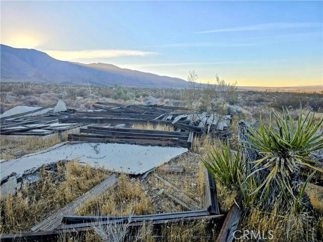 Lucerne Valley, CA 92356,0 Emerald