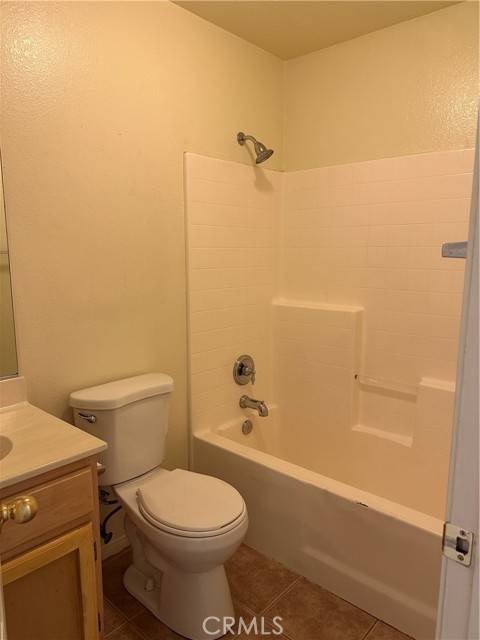 Hesperia, CA 92344,8954 Grindella Court