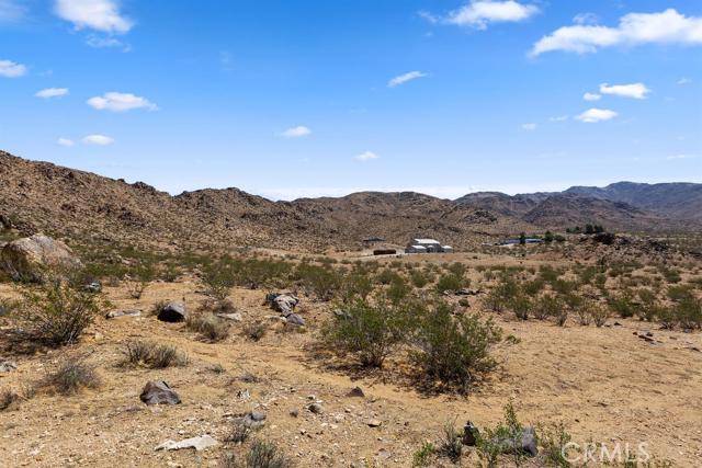 Apple Valley, CA 92307,0 Clark