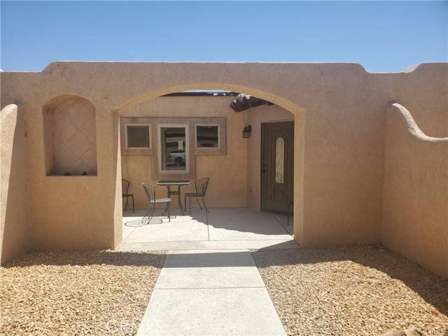 Helendale, CA 92342,27160 Vista Road #11
