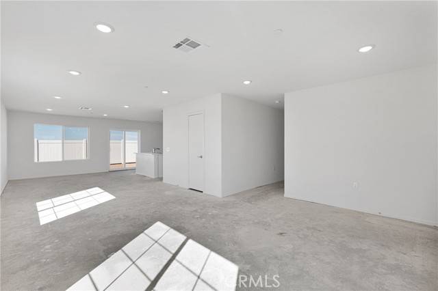 Adelanto, CA 92301,10132 Kemper Avenue