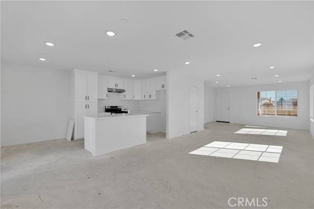 Adelanto, CA 92301,10158 Kemper Avenue