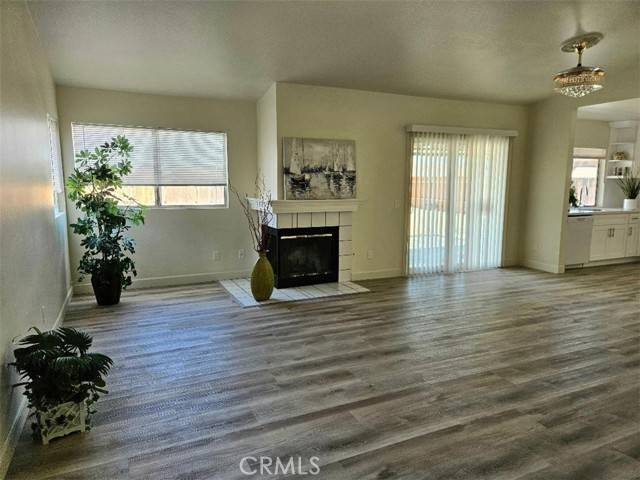 Victorville, CA 92394,14192 Surrey Court