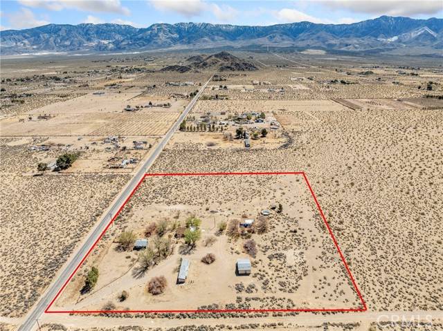 Lucerne Valley, CA 92356,10172 Tradepost Road